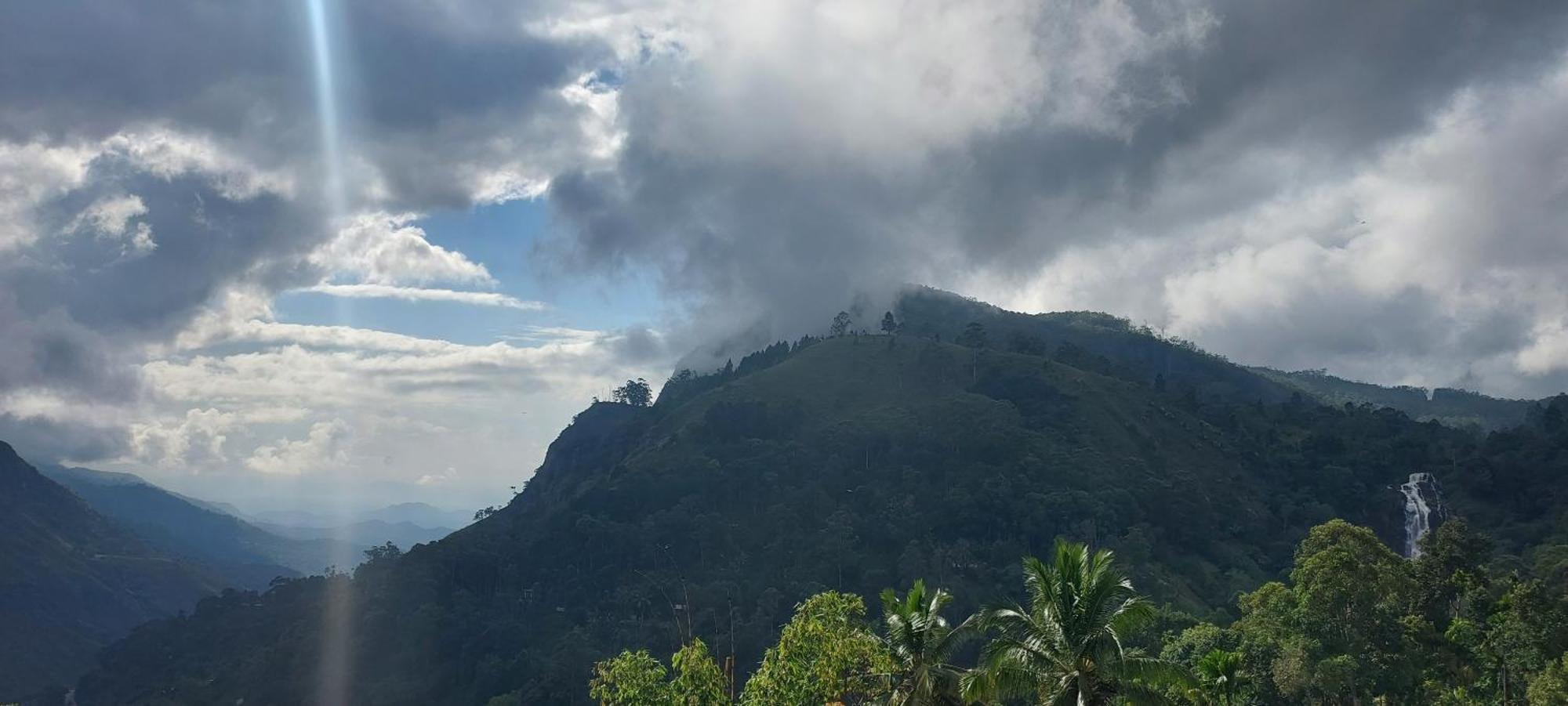Meditation Monastery Stay エッラ エクステリア 写真